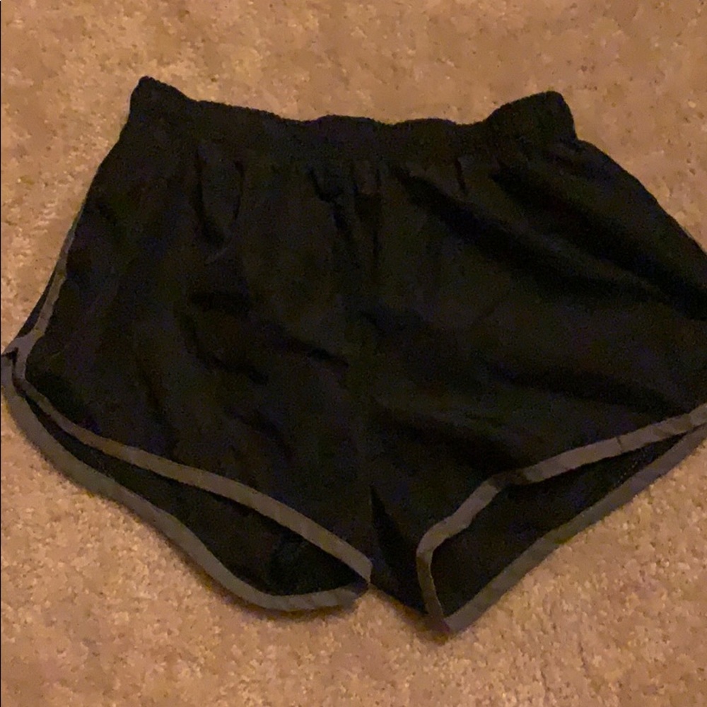 Black work out shorts